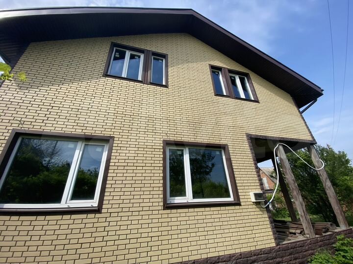 Дом 162 м² на участке 3,3 сот.