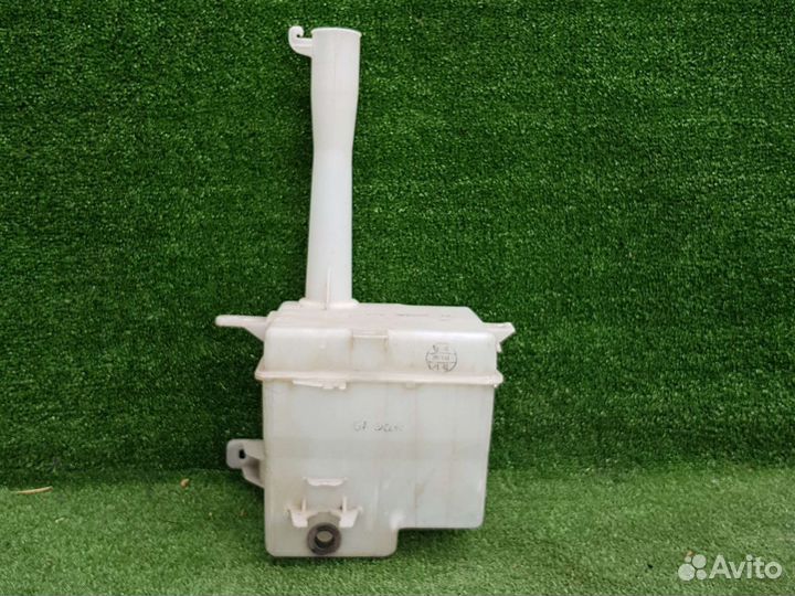 Бачок омывателя Kia Carens 2 2006-2012