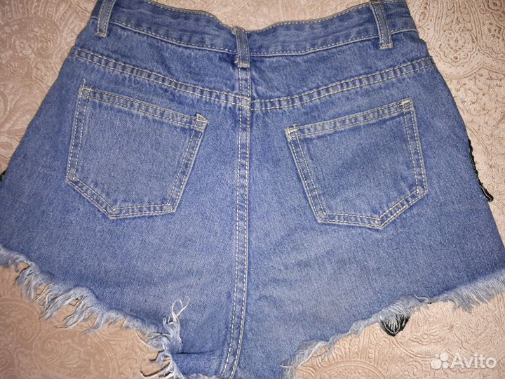 Шорты джинсовые