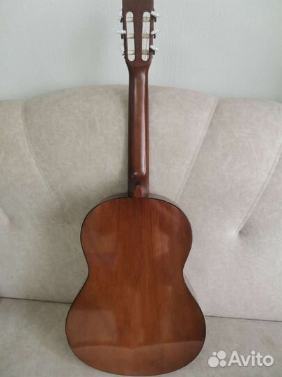 Классическая гитара yamaha CS 40