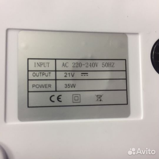 Аппарат для маникюра и педикюра. Новый