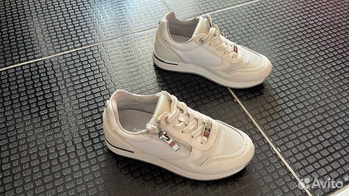 Кроссовки детские для девочки