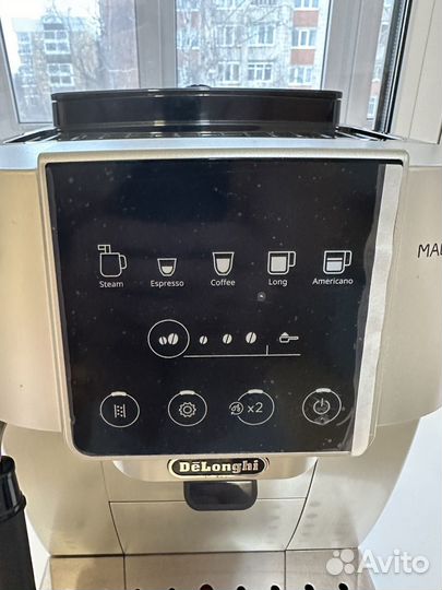 Кофемашина Delonghi Magnifica Start silver, black