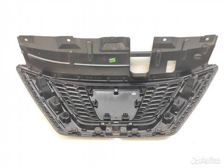 Решетка радиатора Nissan Qashqai J11 1.2 HRA2DDT