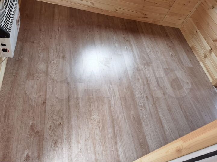 Дом 30 м² на участке 5 сот.