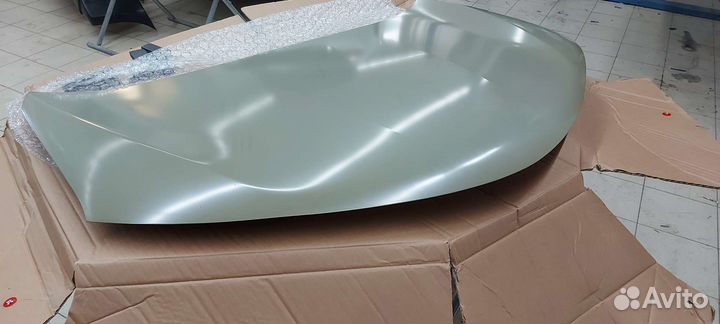 Капот Toyota Corolla E180 2013