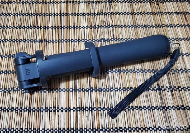 Монопод xiаomi Mi Selfie Stick