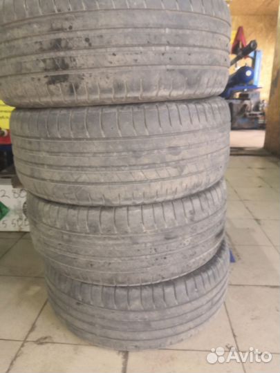Goodyear Ducaro Revspec 215/55 R16