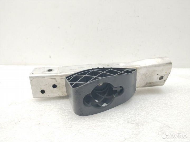 Кронштейн бампера передний правый Bmw 3-Series F30