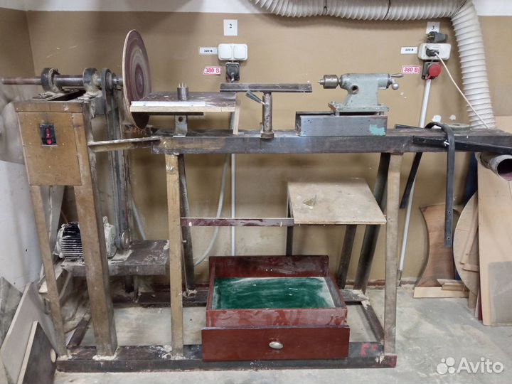 Станок токарный по дереву