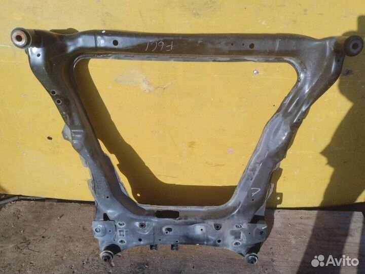 Подрамник двигателя Nissan X Trail T32