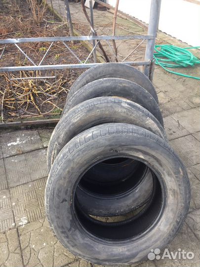 Bridgestone Dueler H/P Sport 215/65 R16 98H