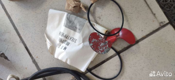 Лодочный электромотор