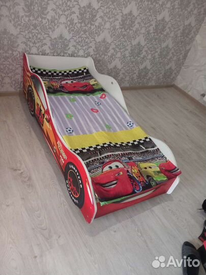 Кровать машинка с матрацем
