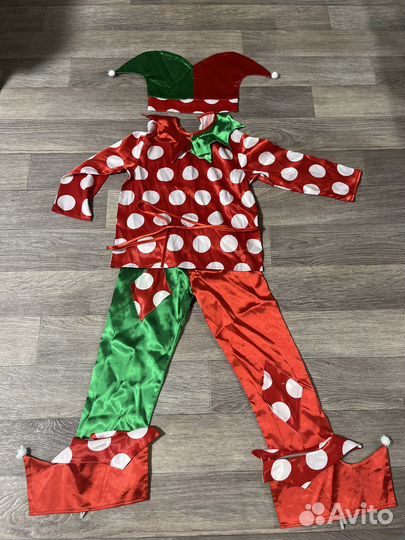 Карнавальные костюмы. Волк, зайчик, петрушка