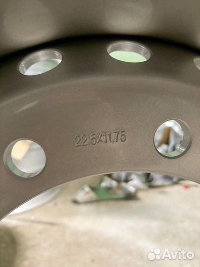 Диск грузовой SRW 11,75x22,5 ET0 13,5мм прицеп