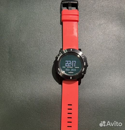 Часы suunto core crush