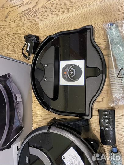 Робот пылесос iLife W400 моющий