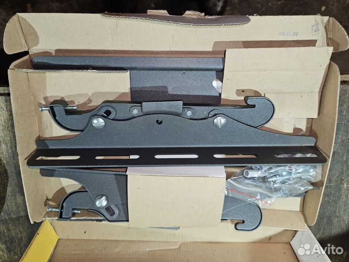 Кронштейн для телевизора