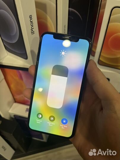 iPhone X, 64 ГБ