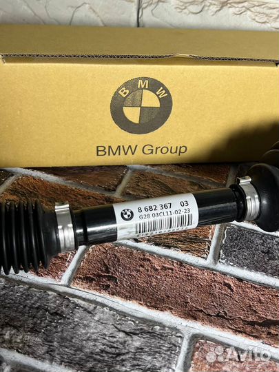 Привод передний левый BMW G20 31608682367