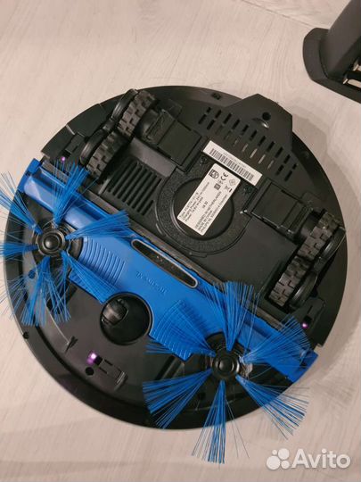 Робот пылесос philips