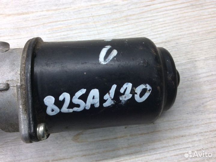 Моторчик стеклоочистителя передний Mitsubishi