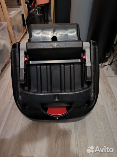 Автомобильное детское кресло от 9 до 36 кг