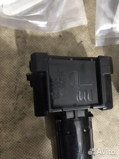 Форсунки фароомывателя Toyota Camry 70