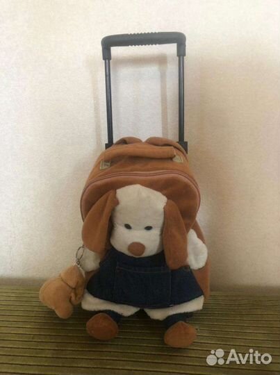 Детский чемодан на колесиках