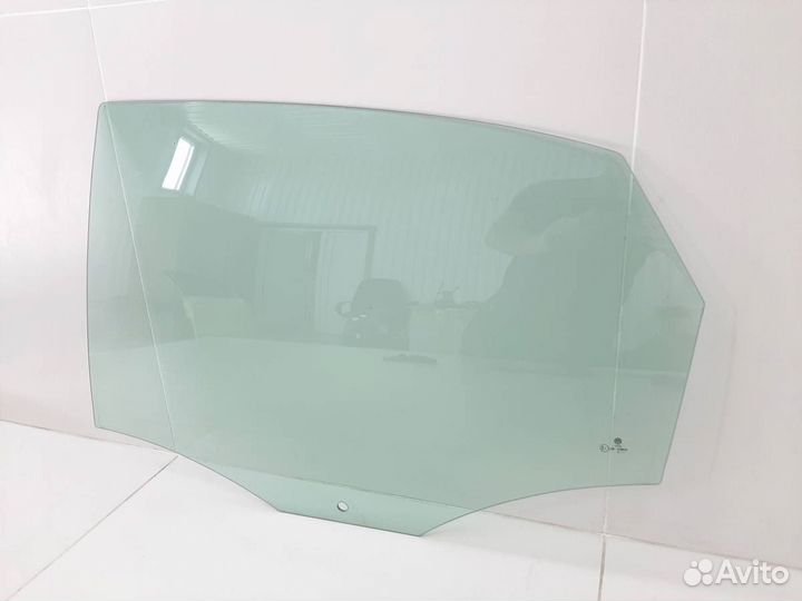 Стекло двери задней левой Volkswagen Polo Sed RUS