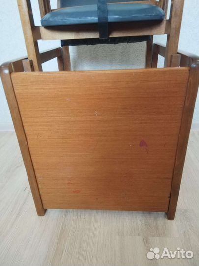 Детский стульчик для кормления и творчества