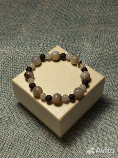 Браслет оберег ручной работы