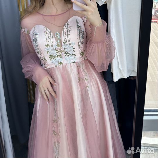 Вечернее платье на выпускной, подружки невесты