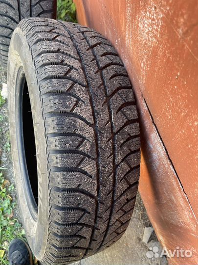 Bridgestone Ice Cruiser 7000S 225/65 R17
