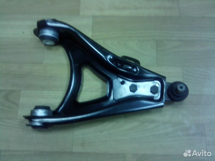 Рычаг передней подвески Рено Клио-2/ Кенго-1 прав