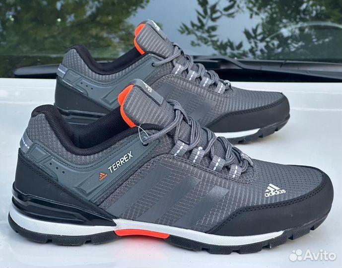 Кроссовки adidas terrex