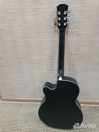 Новая акустическая гитара 40