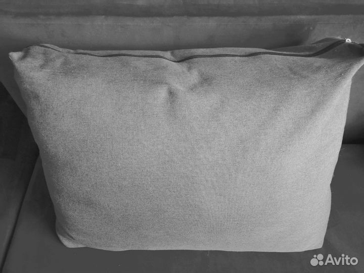Диванная подушка