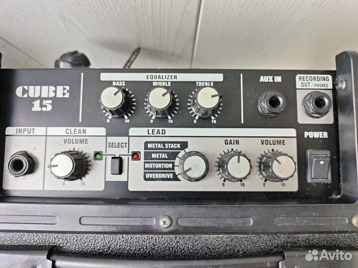 Комбоусилитель процессорный Roland Cube 15 вт