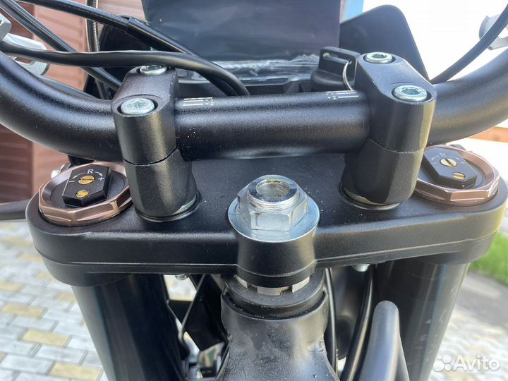 Мотоцикл Regulmoto ZR 300 PR 4 valves