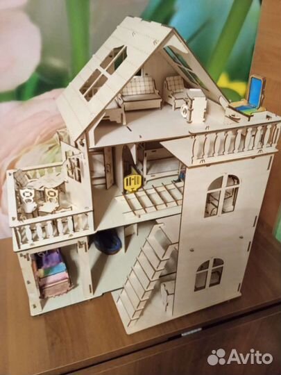 Домик кукольный