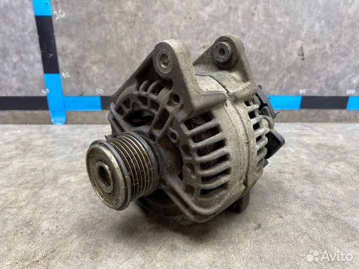 Генератор Renault Megane 1.6 K4M839 2011