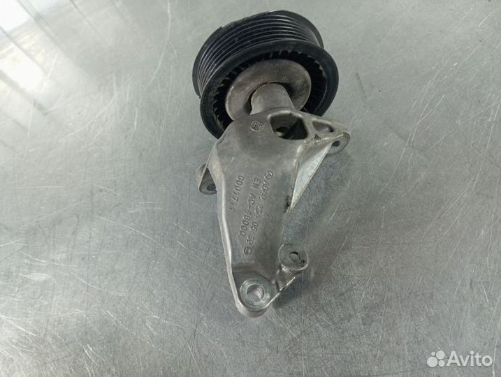 Ролик обводной Mercedes OM642 3.0 CDI 2012