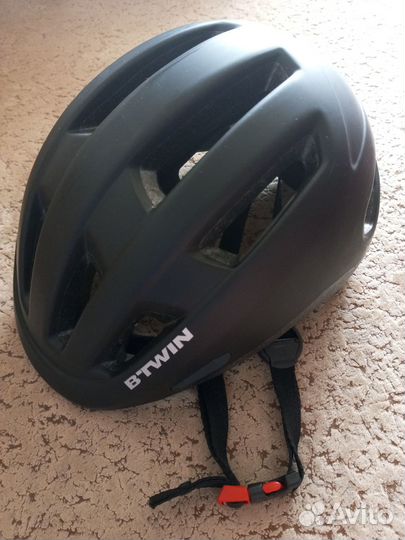 Велосипедный шлем Btwin
