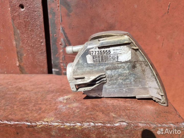 Указатель поворота левый белый для VW Polo Classic