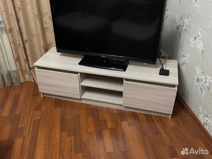 Тумба под телевизор