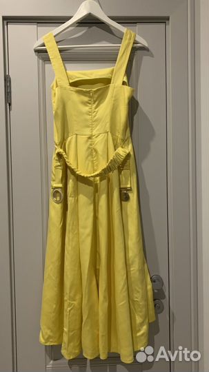 Платье charuel 44