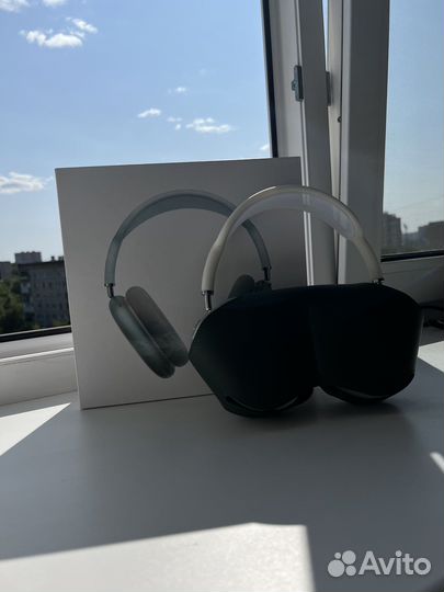 Apple AirPods max
