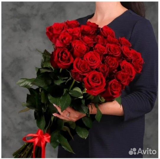 Букет из 29 красных роз 70 см